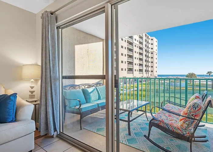 6201 Plantation-palms * Gulf Shores